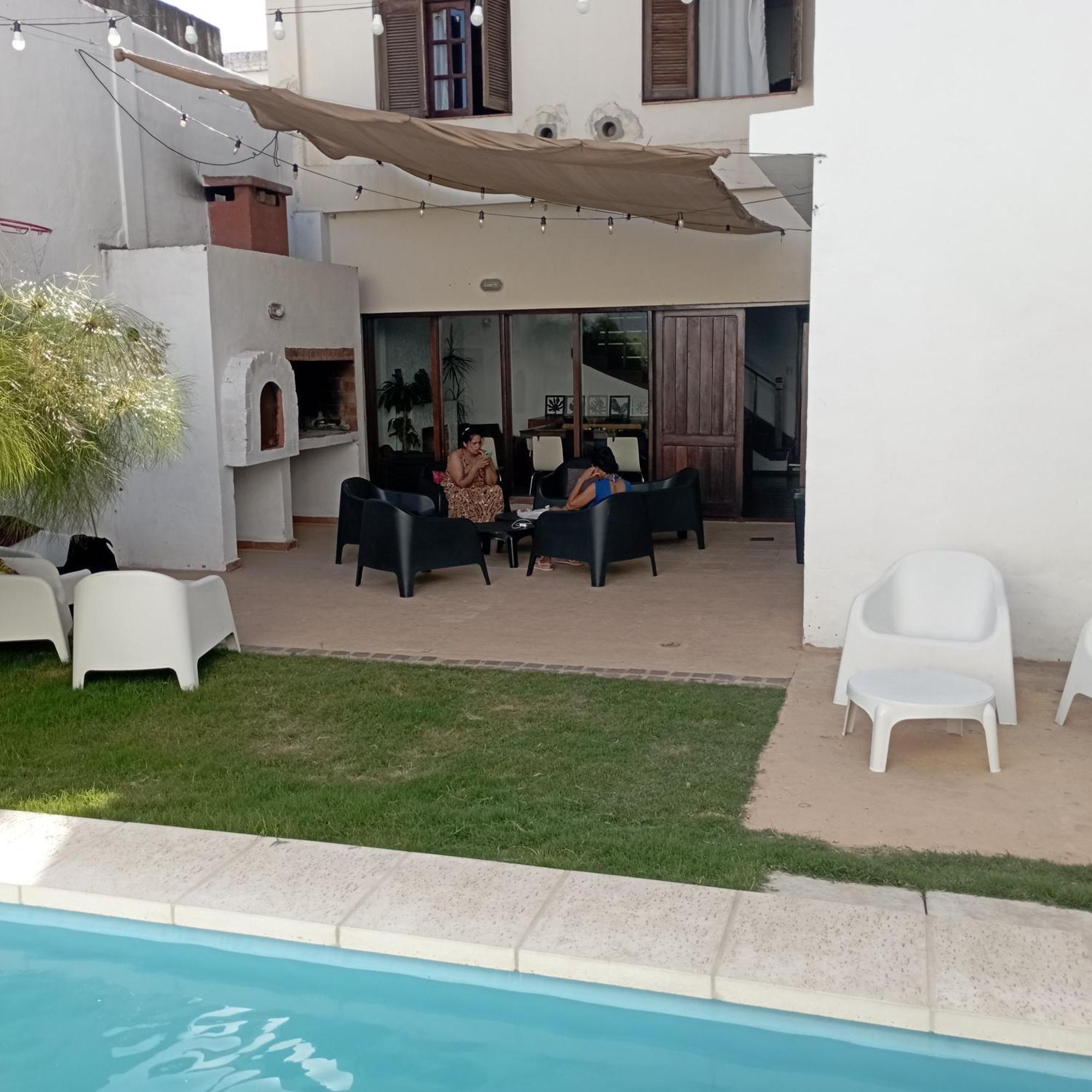 Gueemes Hostel Córdoba Luaran gambar