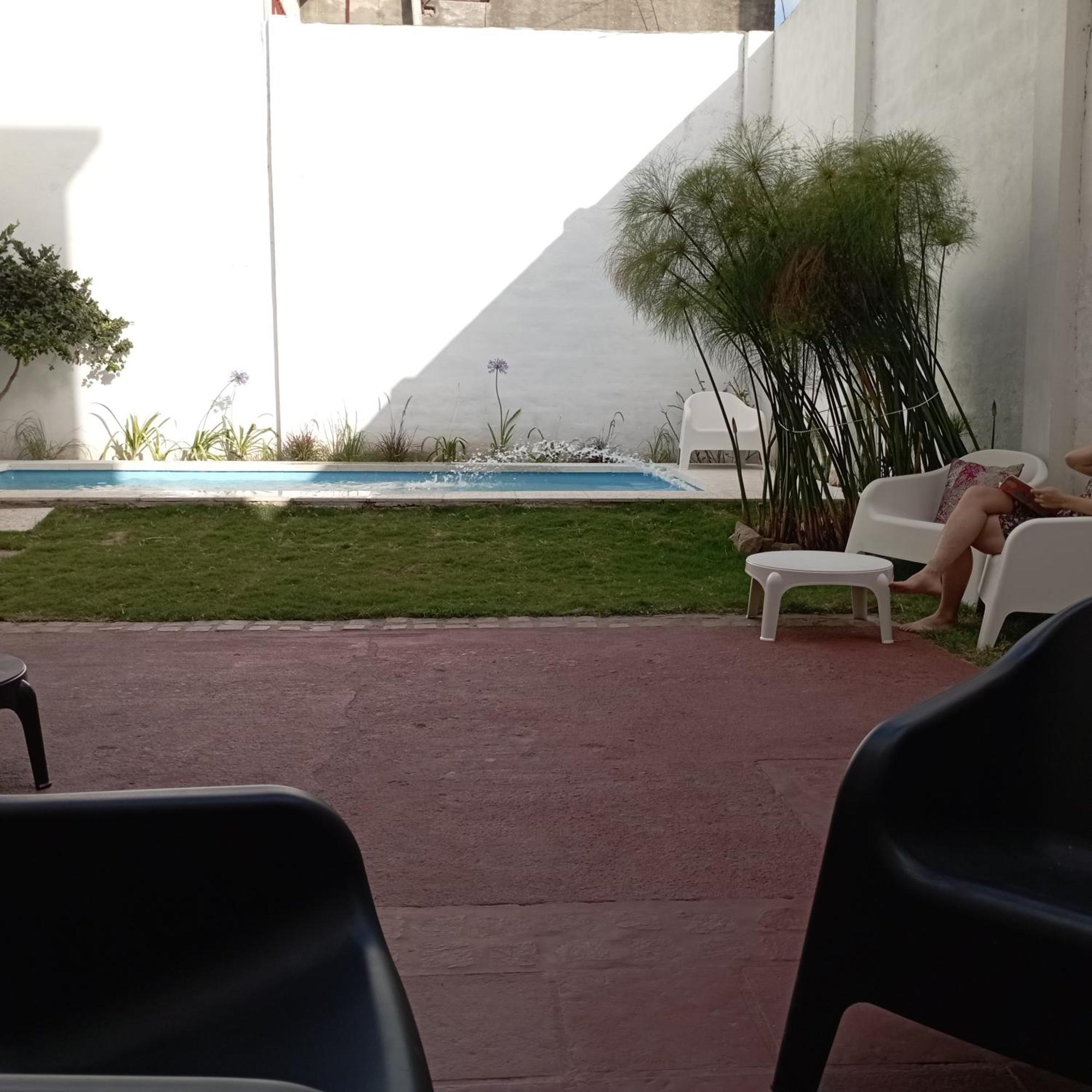 Gueemes Hostel Córdoba Luaran gambar