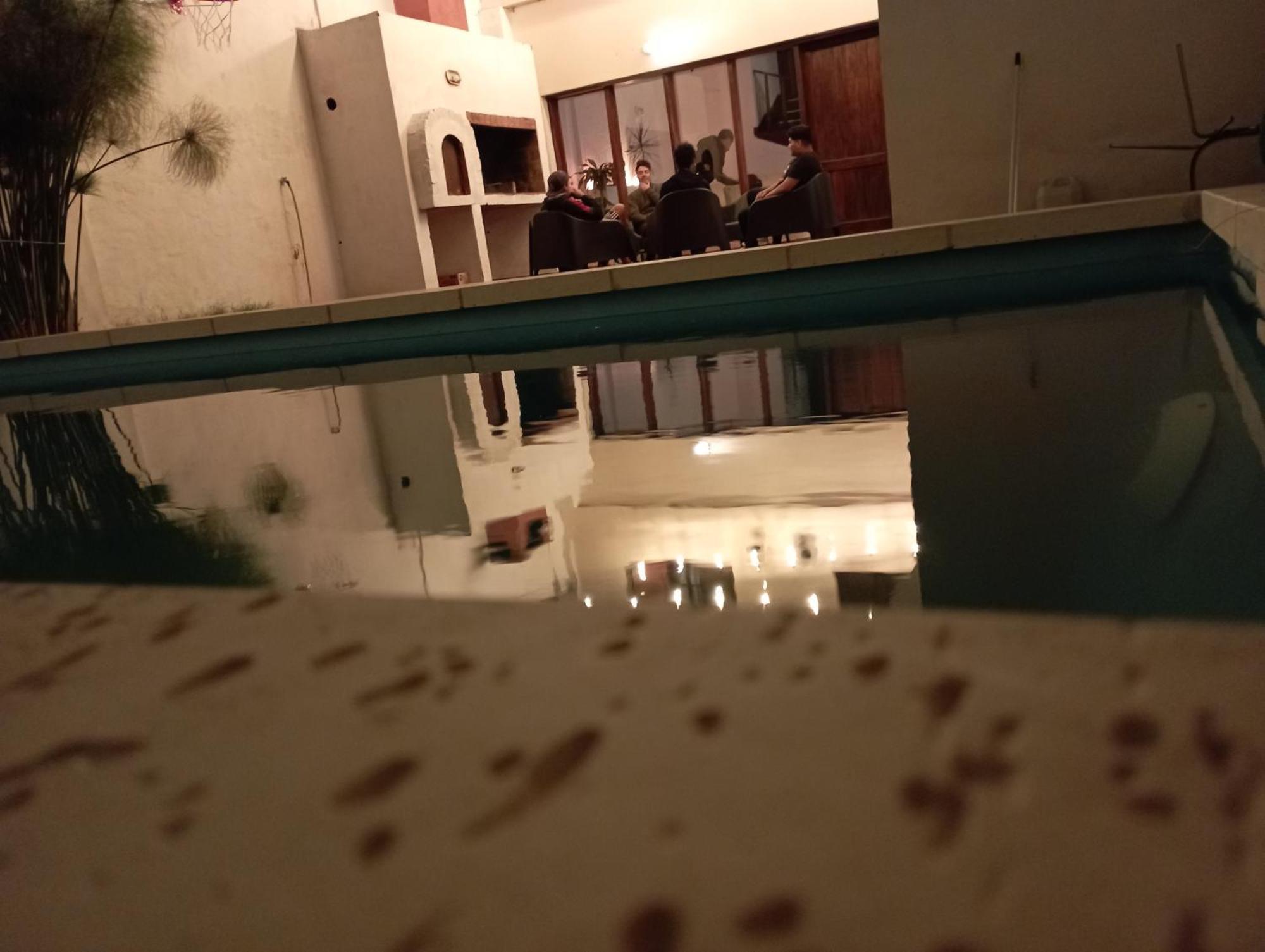 Gueemes Hostel Córdoba Luaran gambar